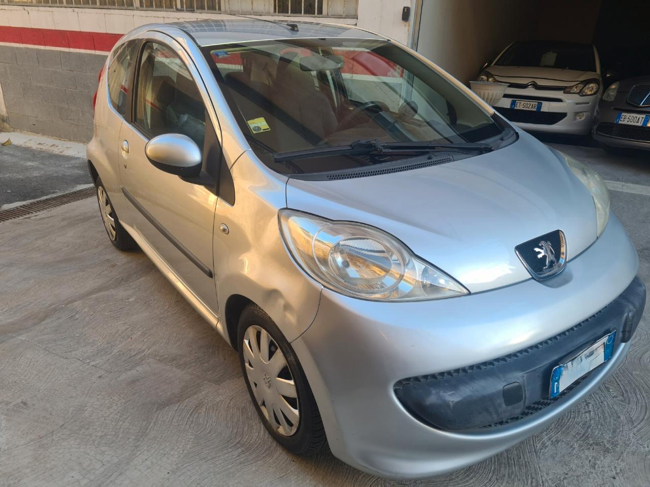Peugeot 107 1.0 68CV 3p. Sweet Years