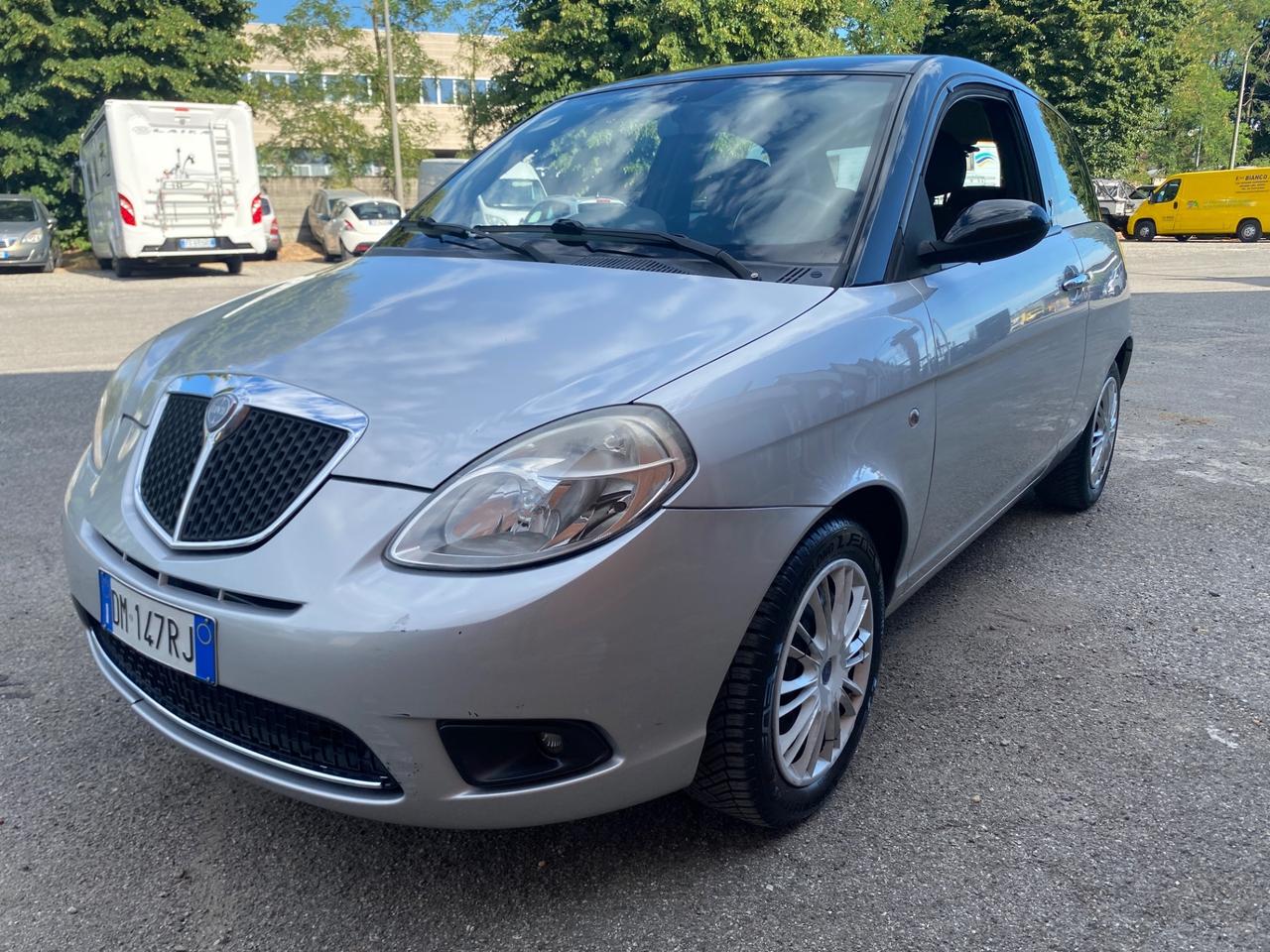 Lancia Ypsilon 1.2 Argento