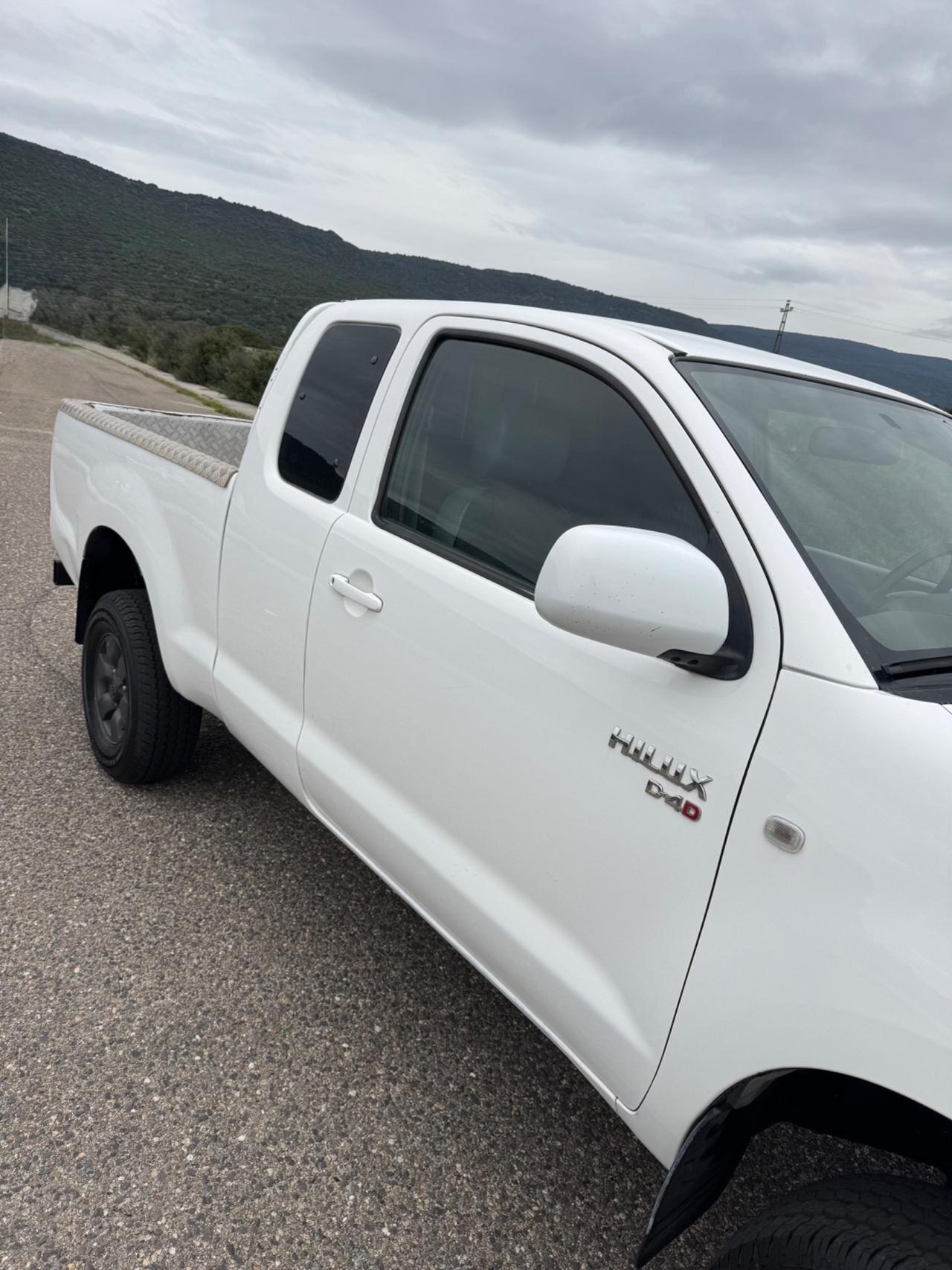 Toyota Hilux 2.5 D-4D 4WD 2p. Extra Cab DLX