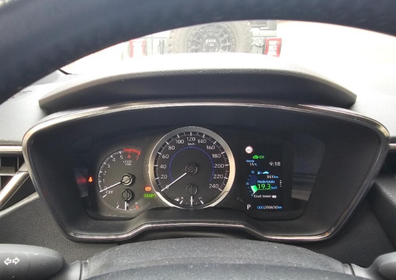 Toyota Corolla Touring Sports 1.8 Hybrid Business