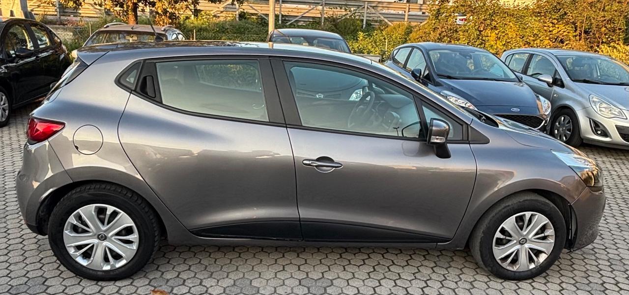 Renault Clio 1.2 75CV GPL 5 porte