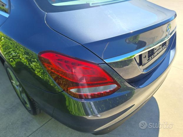 Mercedes Benz C 200 136cv. Automatica
