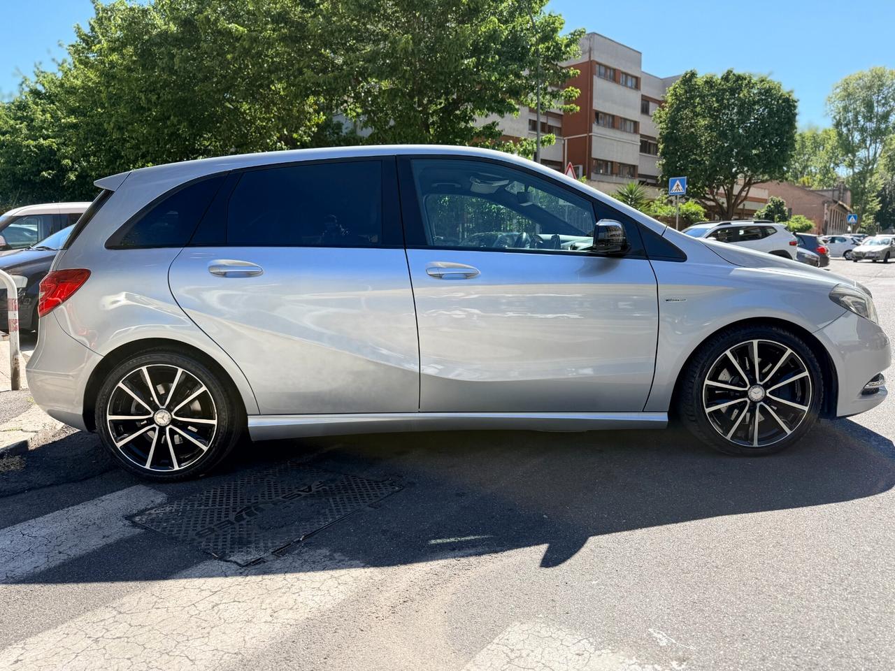 Mercedes B 220 EURO 6 AMG 170cv Tagliandi Mercedes!