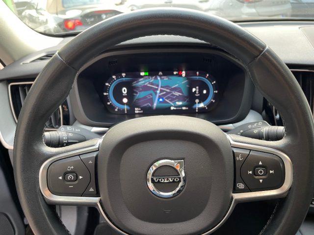 VOLVO XC60 2.0 B4 AWD AUTOMATICA CERCHI DA 19" FARI FULL LED