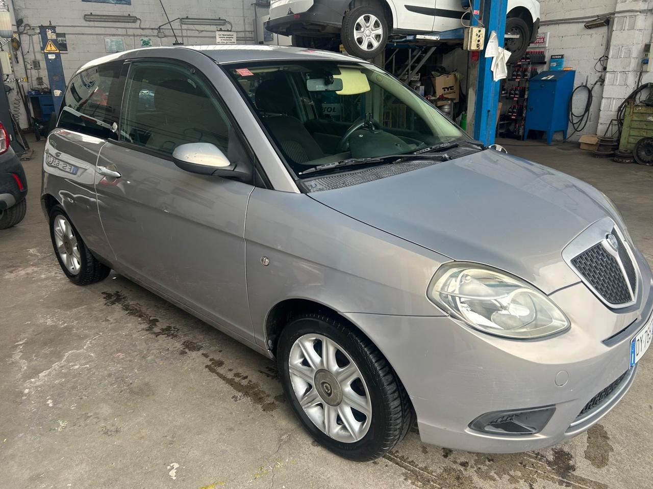 Lancia Ypsilon 1.4 Oro Ecochic GPL