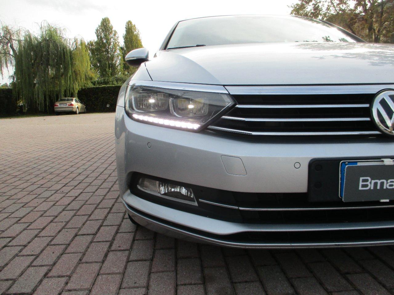 Volkswagen Passat Variant 2.0 tdi Business 150cv dsg NAVI/ACC/SediliRisc