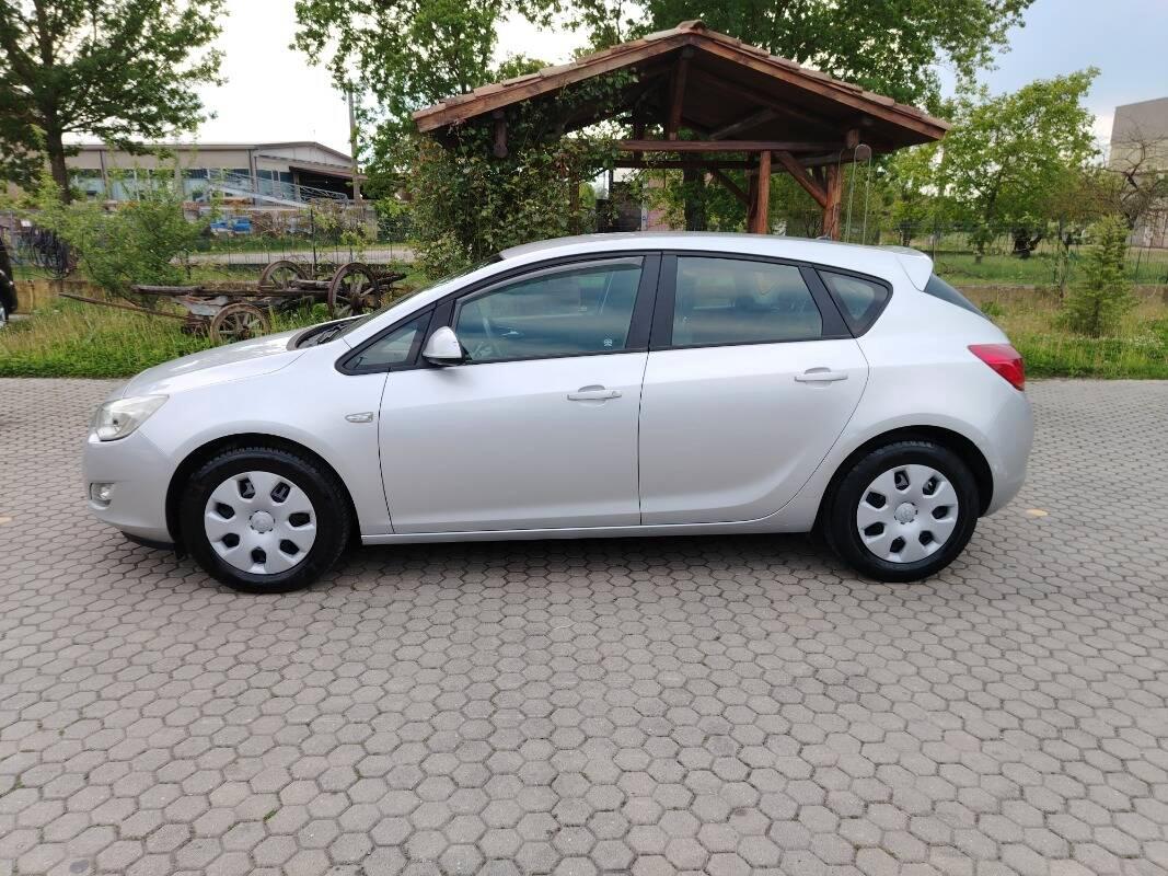 Opel Astra 1.7 cdti Cosmo 110cv