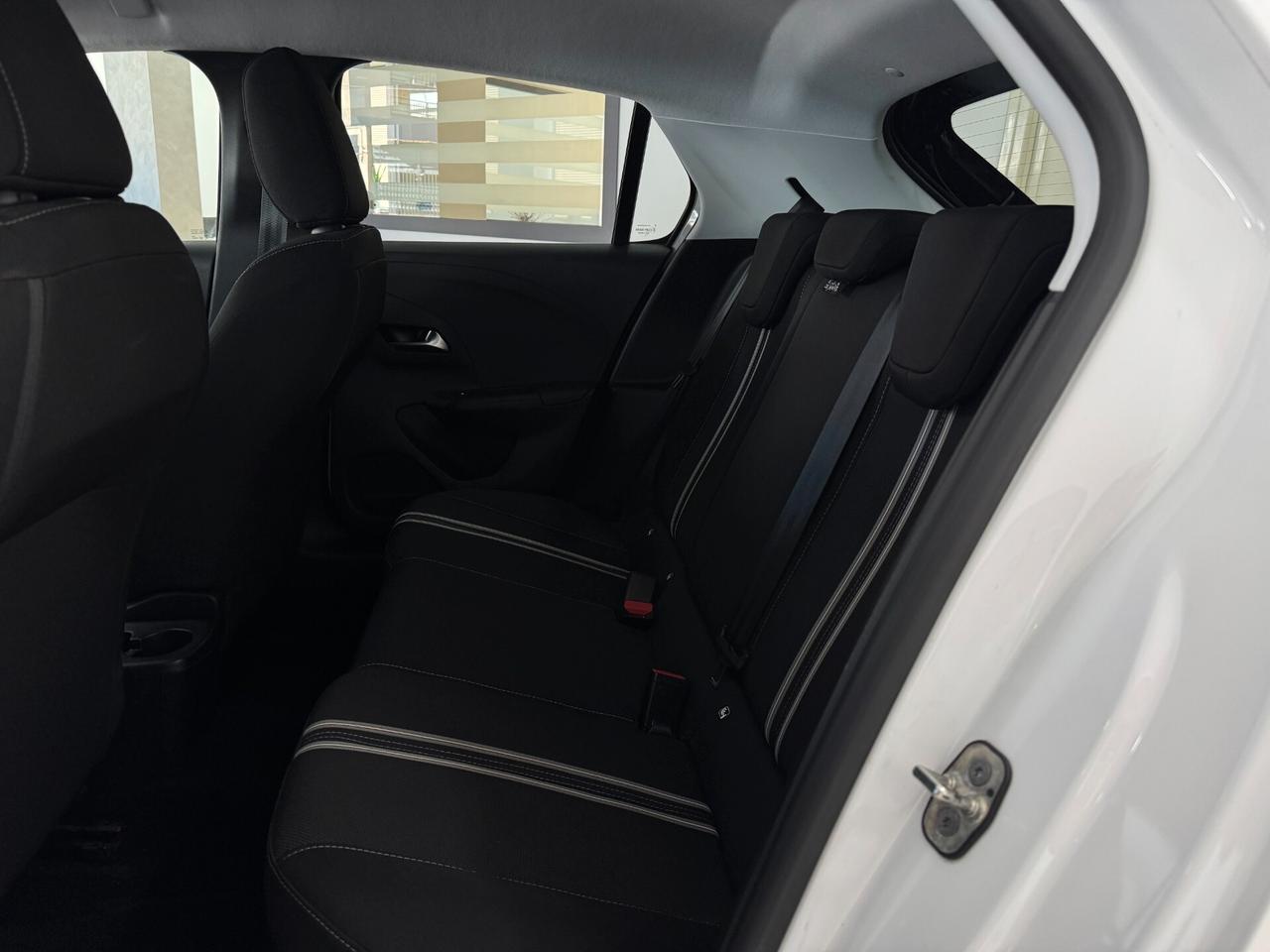 Opel Corsa 1.2 Blitz Edition