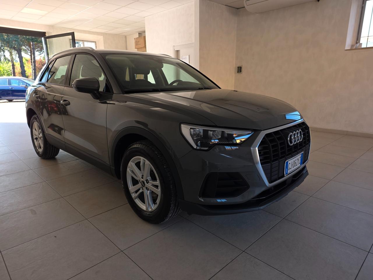 Audi Q3 35 TDI quattro S tronic Business Advanced