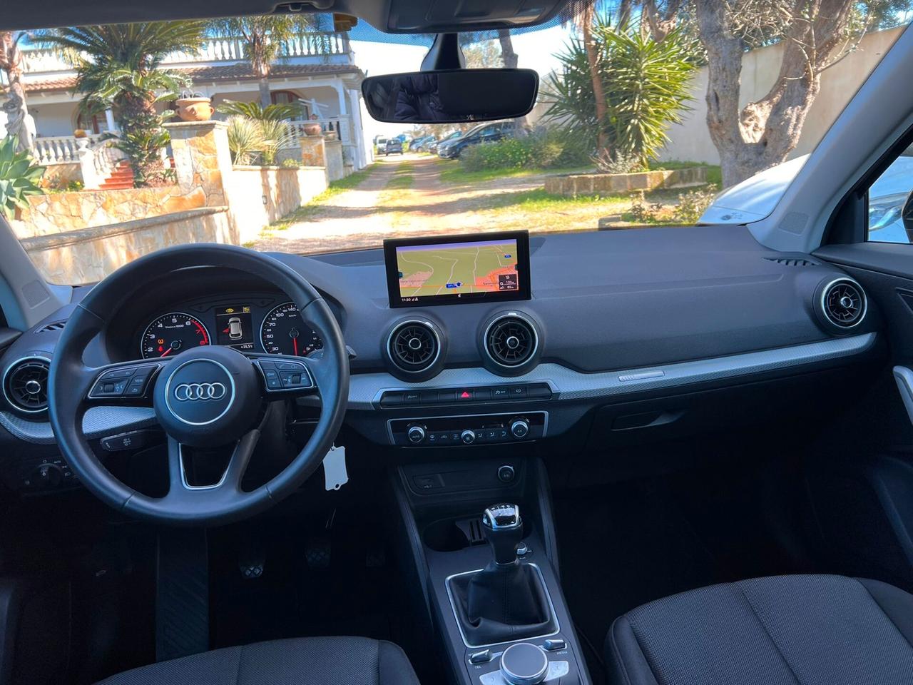 Audi Q2 35 TFSI Business