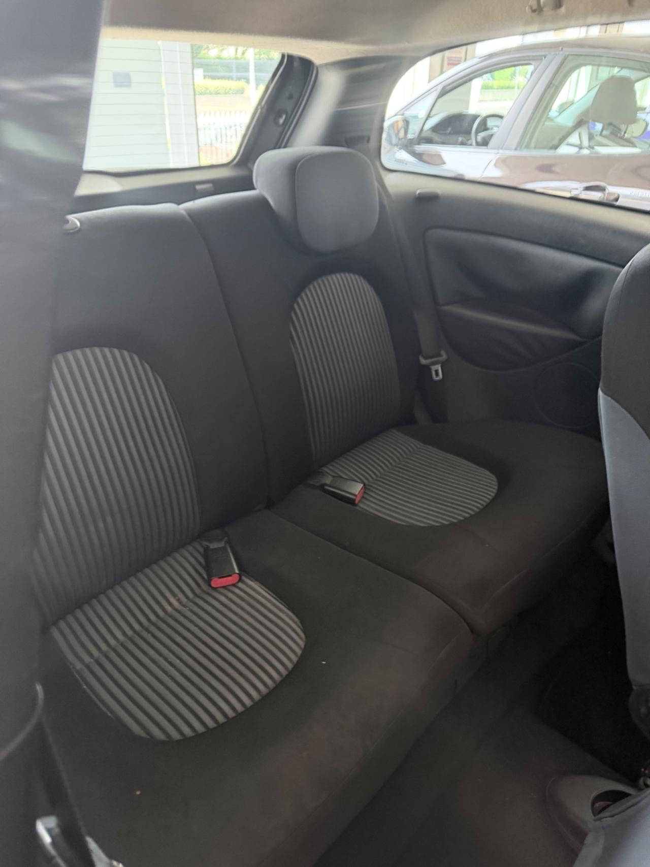 Lancia Ypsilon 1.2 Argento ok neopatentati