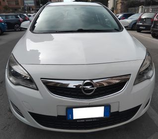 OPEL ASTRA 1.4 CON PROBLEMI AL MOTORE