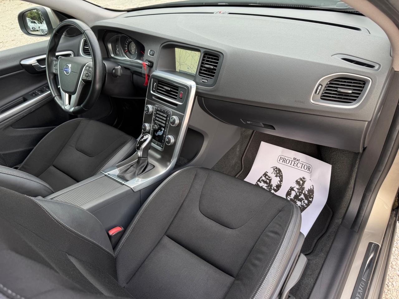 Volvo S60 D4 R-design UNICO TOP