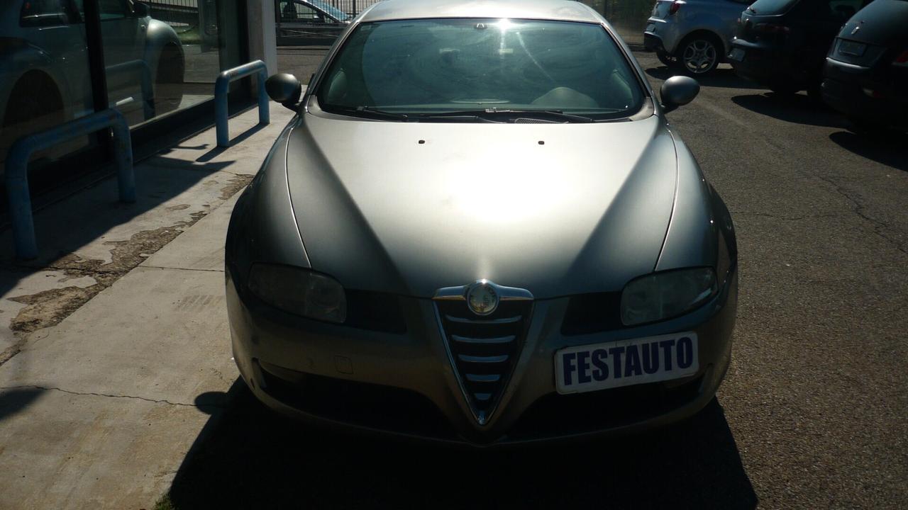Alfa Romeo GT 1.8 16V TS Distinctive