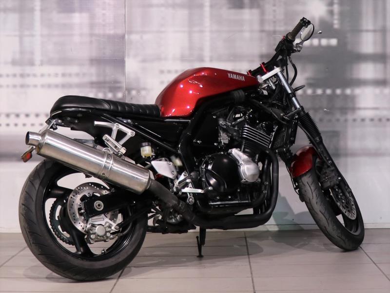 Yamaha FZS 600 Fazer