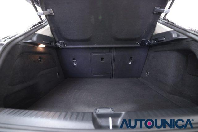 MERCEDES-BENZ GLA 200 D AUTOMATIC SPORT