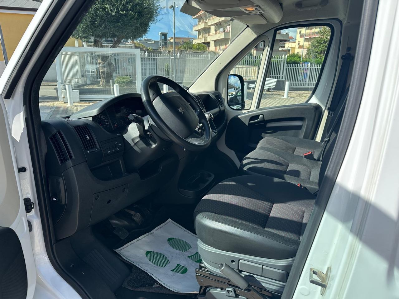 Peugeot Boxer 335 2.2 BlueHDi 140 S&S PC-TN Furgone