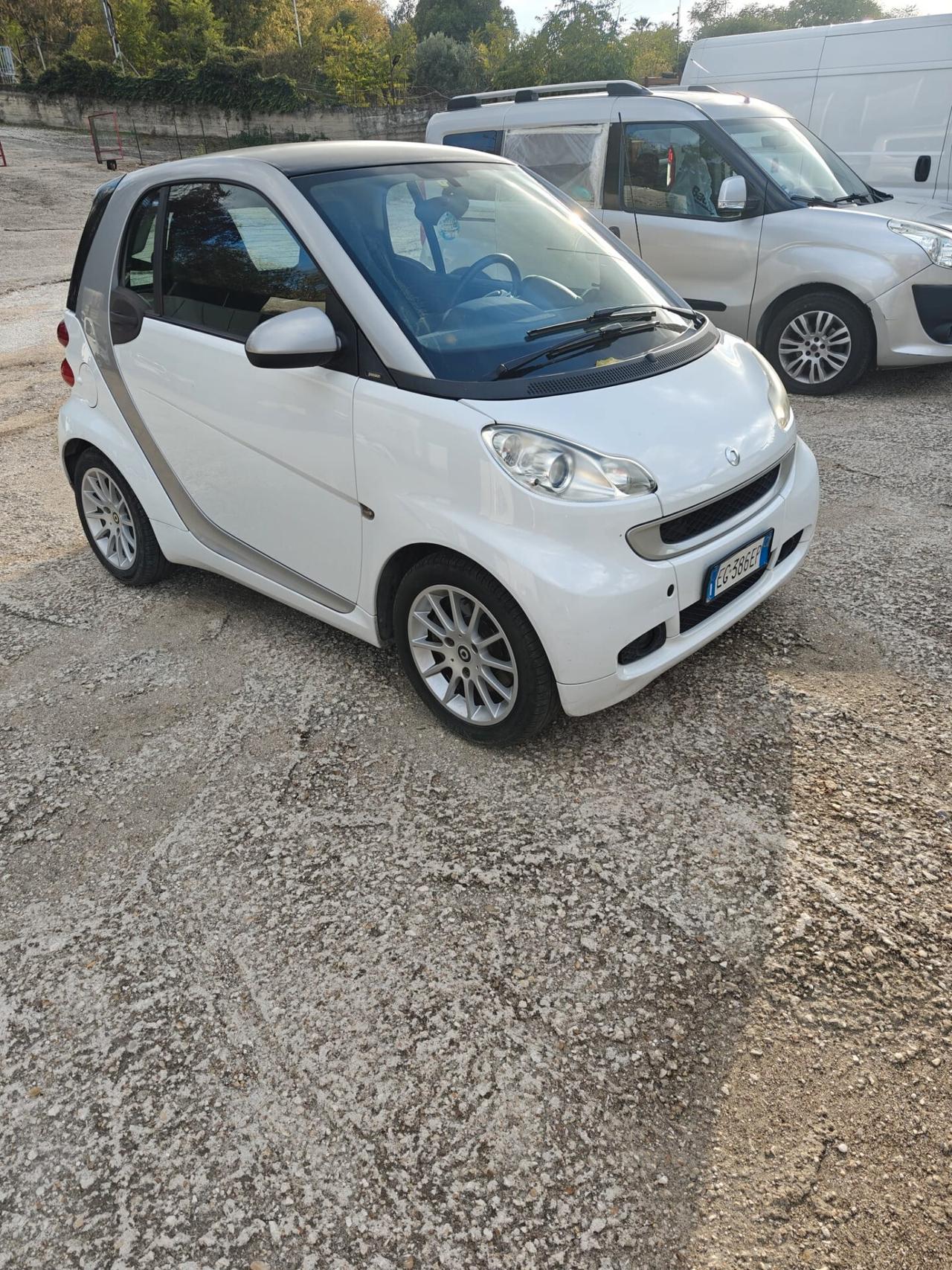 Smart ForTwo 800 40 kW coupé passion cdi