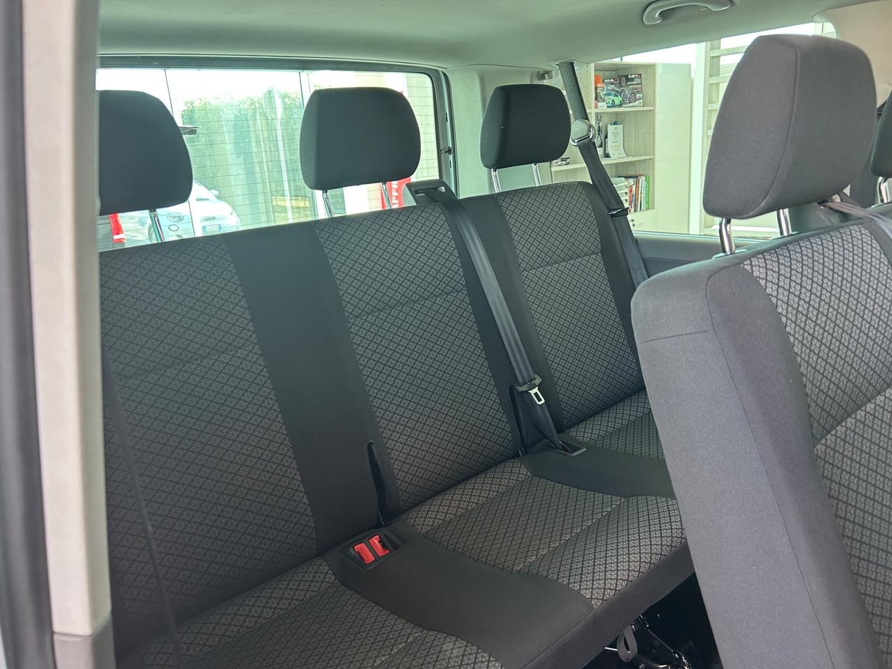 Volkswagen Caravelle 2.0 TDI 110CV PC Trendline 9 Posti