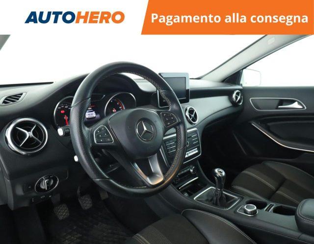 MERCEDES-BENZ GLA 180 d Sport