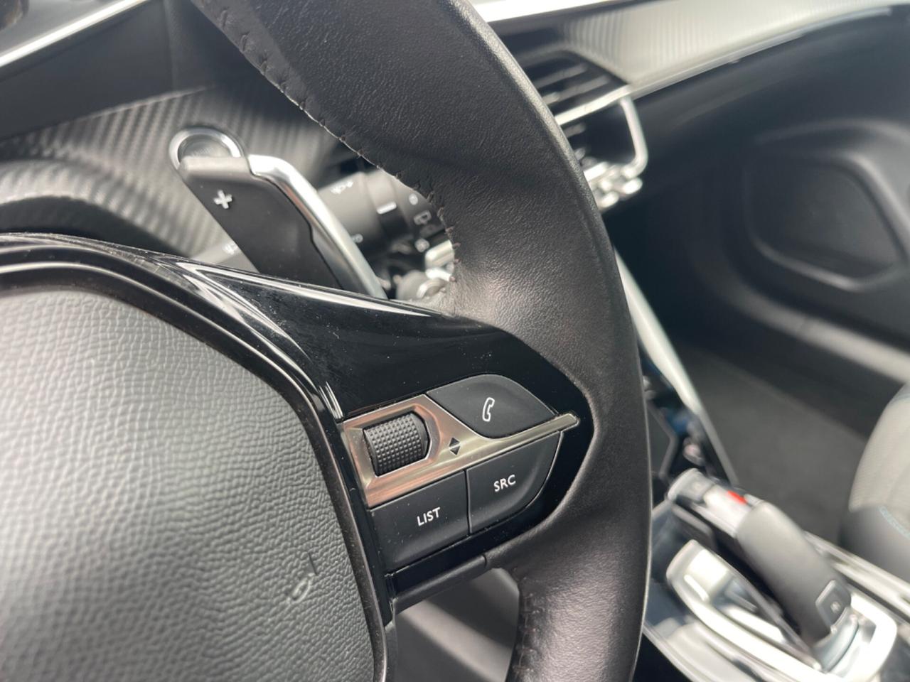 Peugeot 2008 BlueHDi 130 S&S EAT8 Allure Pack QUADRO VIRTUAL COCKPIT