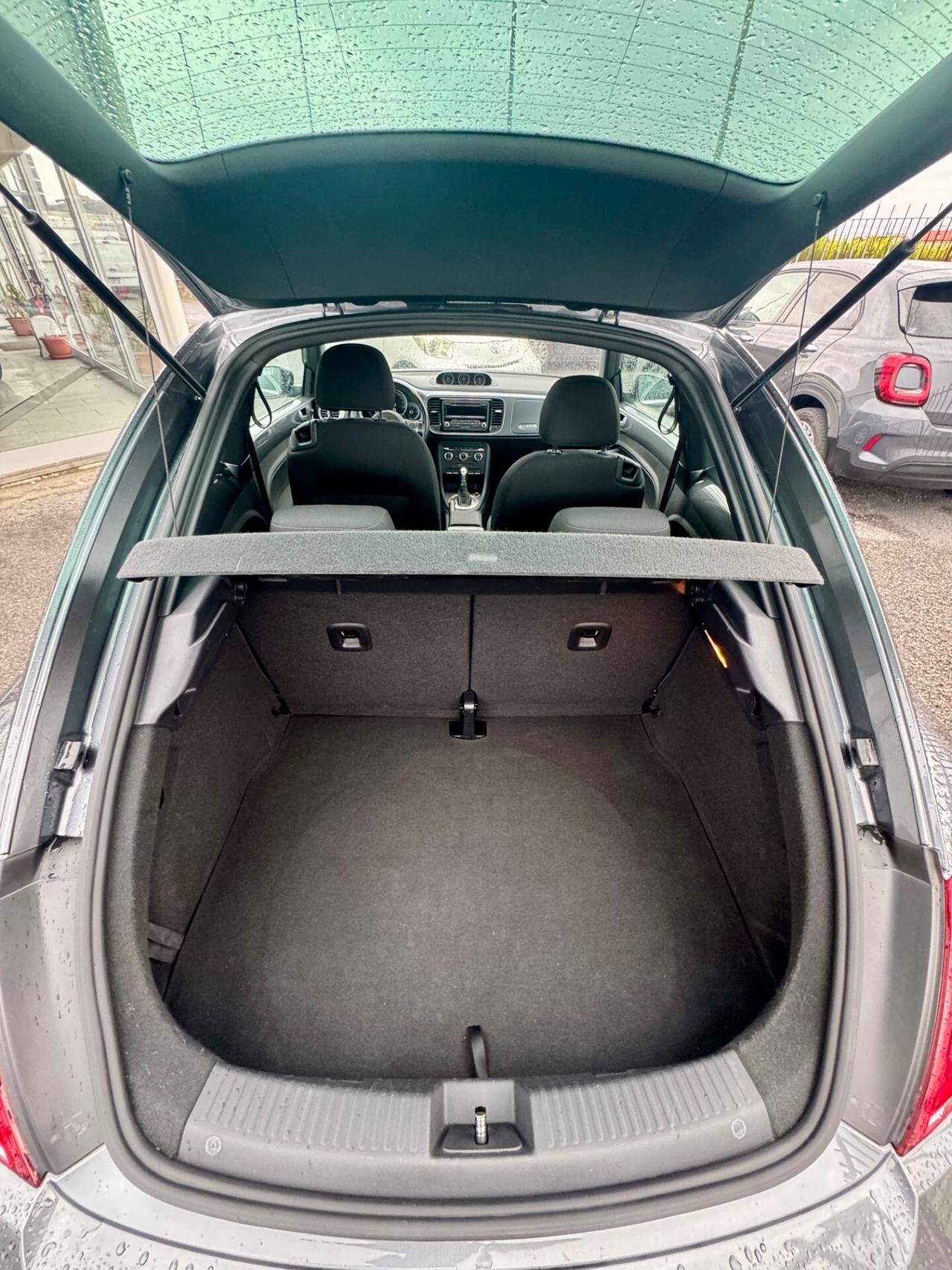 Volkswagen Maggiolino 2.0 TDI DSG Sport