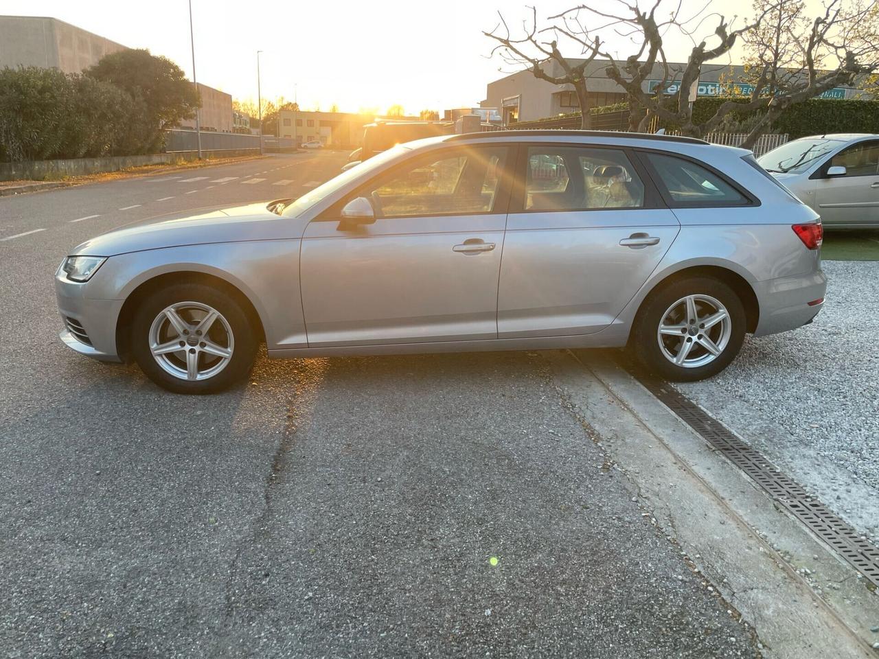 Audi A4 Avant 2.0 TDI 150 CV Business Sport