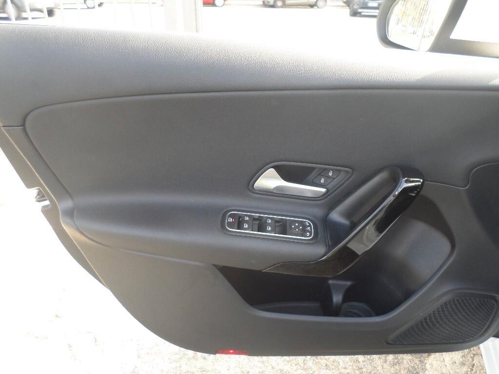 Mercedes-benz A 180 A 180 d Automatic Business