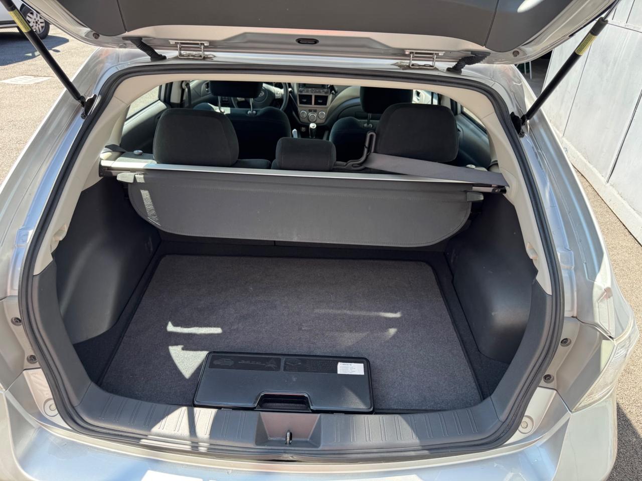 Subaru Impreza 1.5R PW