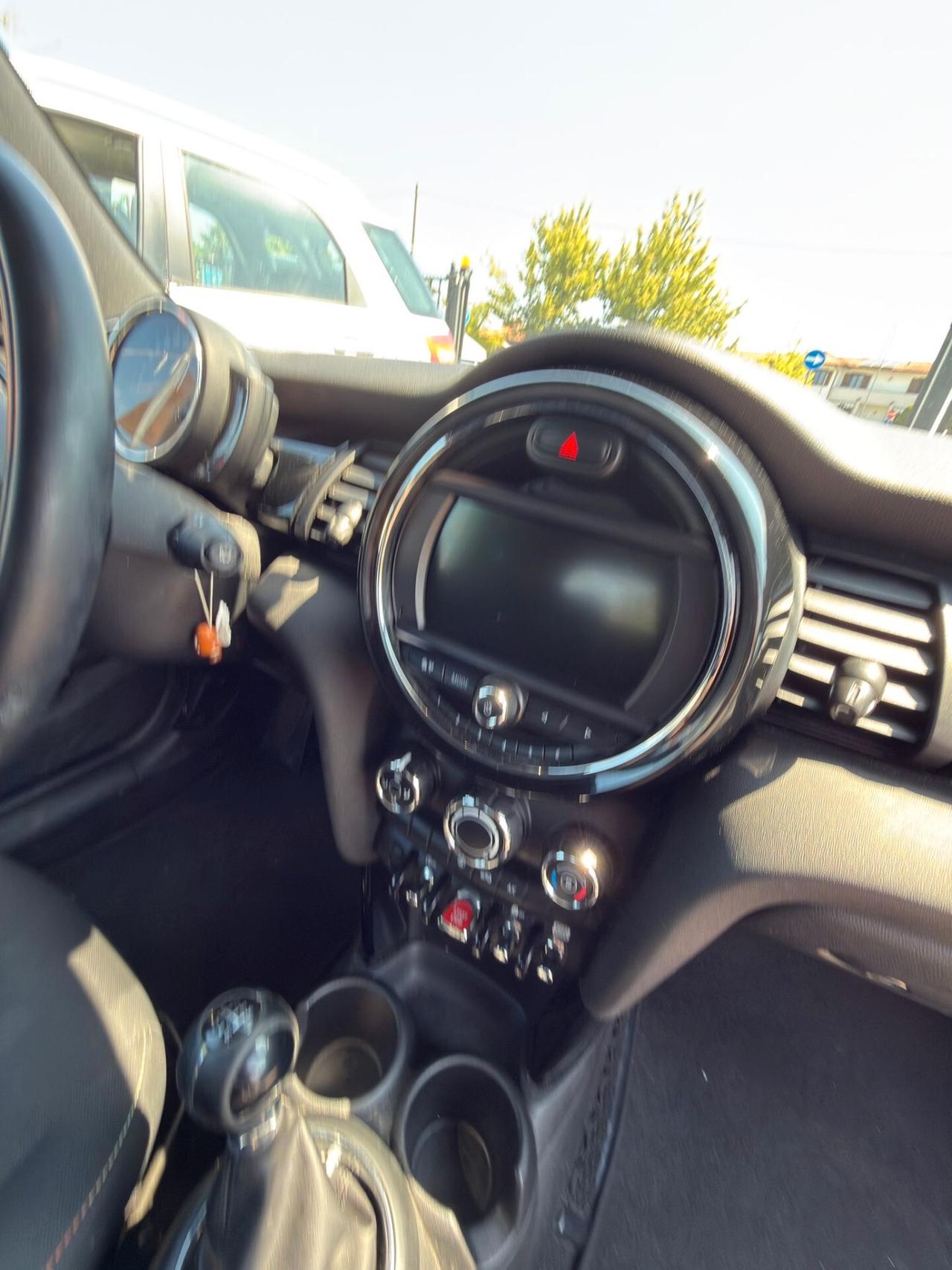 Mini 1.5 Cooper D Hype Cabrio