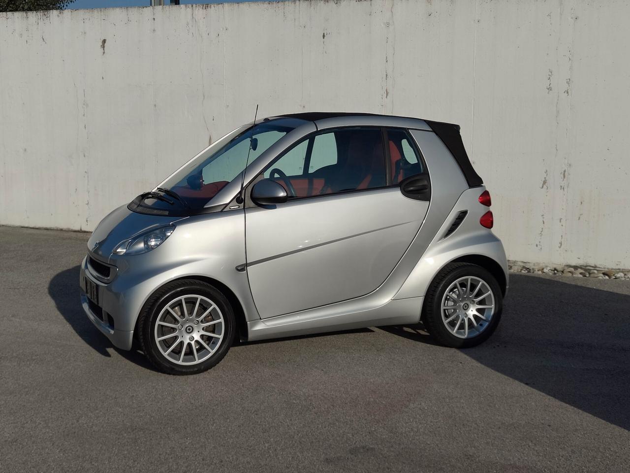 Smart ForTwo 1000 52 kW MHD cabrio passion