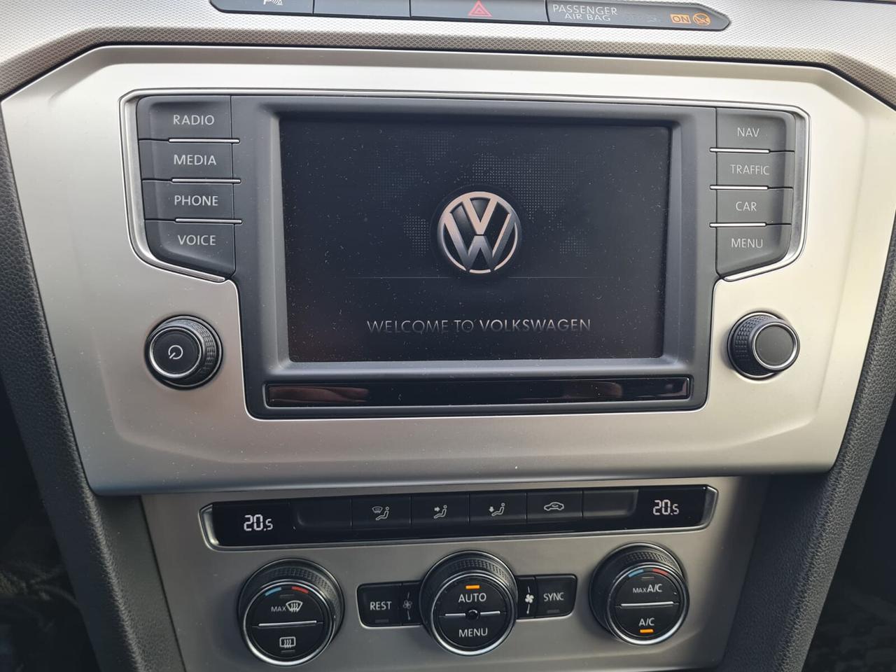 Volkswagen Passat PARI AL NUOVO