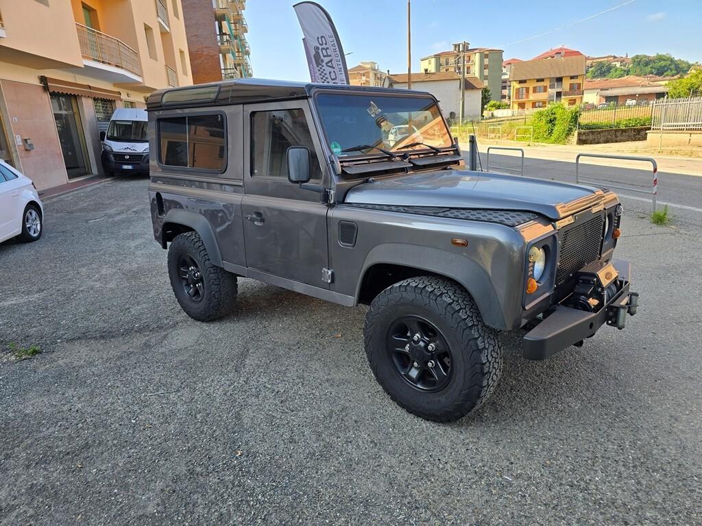 Land Rover Defender 90 TD5 SW DA VETRINA!