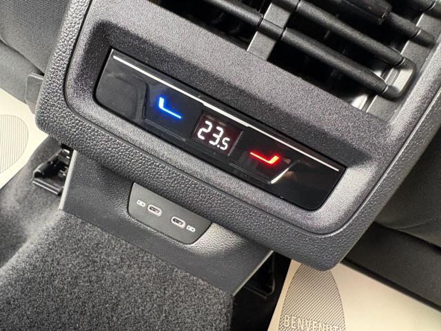 VOLKSWAGEN Golf GTI 2.0 TSI DSG TETTO-LED-PELLE-CERCHI 19''.
