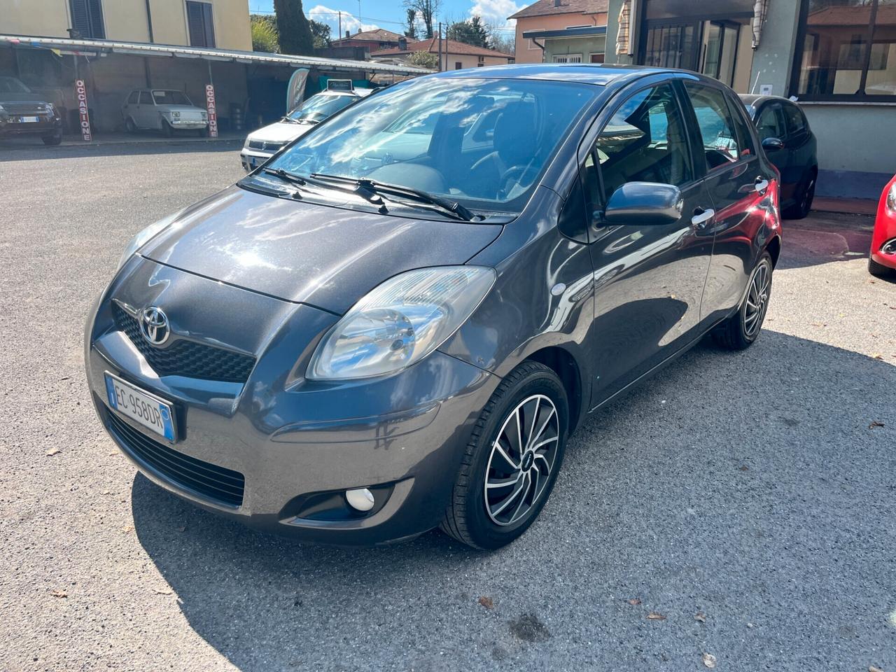 Toyota Yaris 1.3 5 porte Sol
