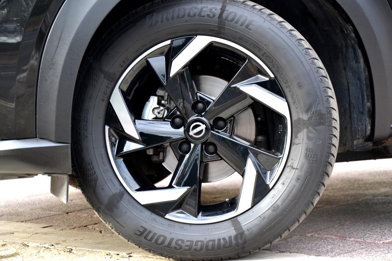 Nissan Juke 1.0 114CV N-CONNECTA AUTO.+ NAVI+RCAM+LED+CRUISE