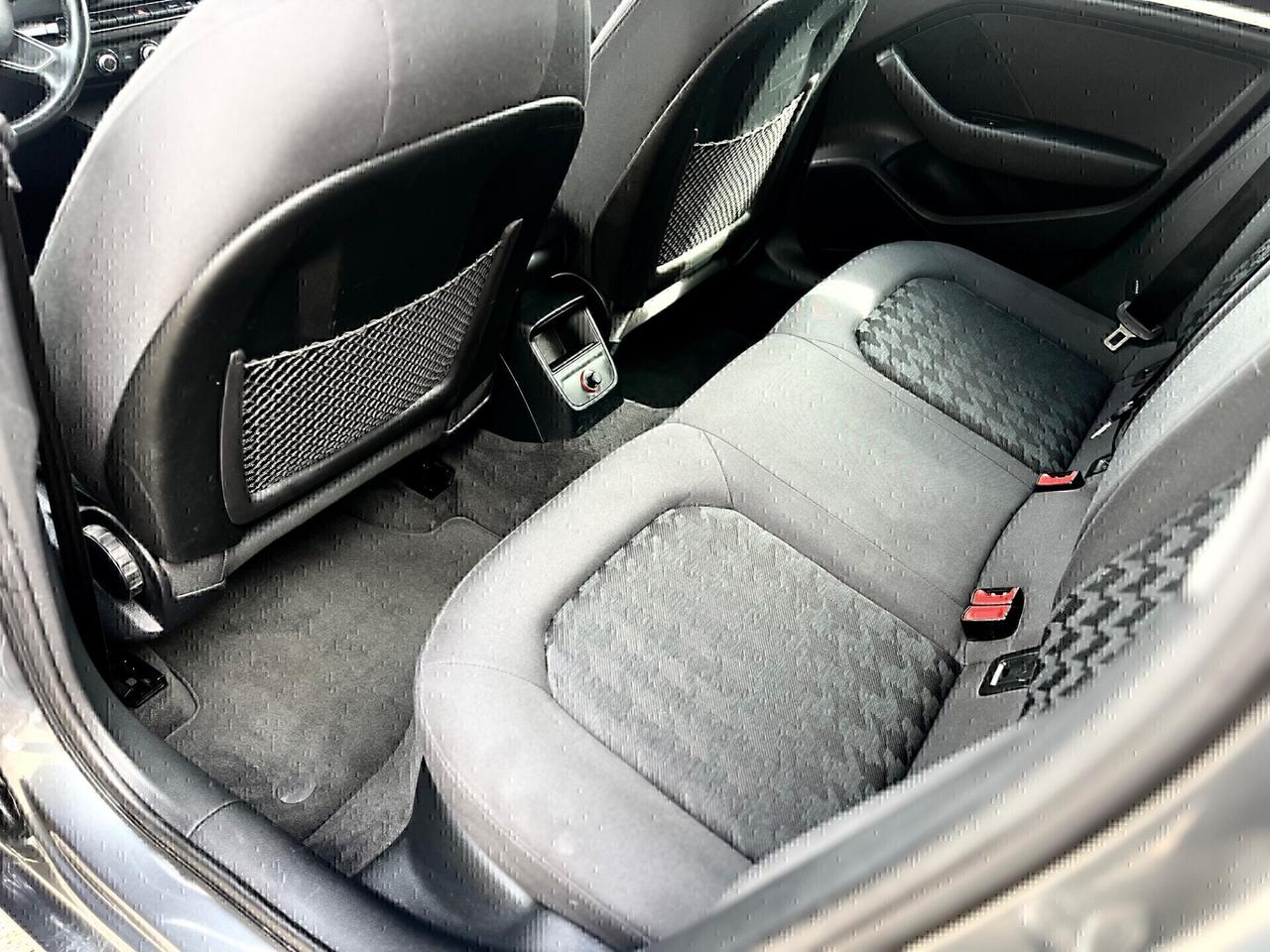 Audi A3 SPB 1.6 TDI (110cv)*XENO*NAVI*SEDILI RISCALDABILI