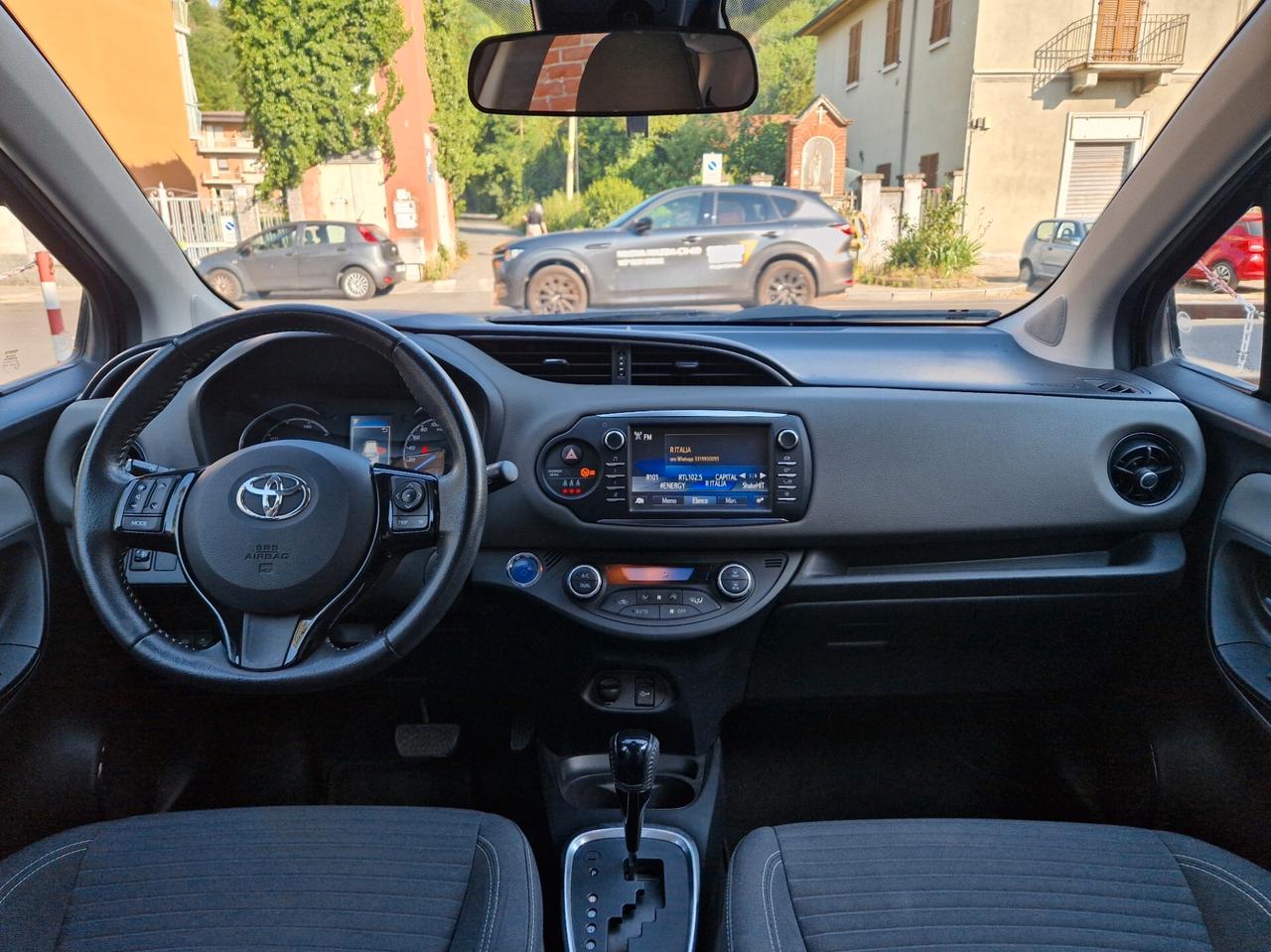 Toyota Yaris Hybrid 1.5 73CV AUTOMATICA, Bluetooth, Retrocamera, ADAS