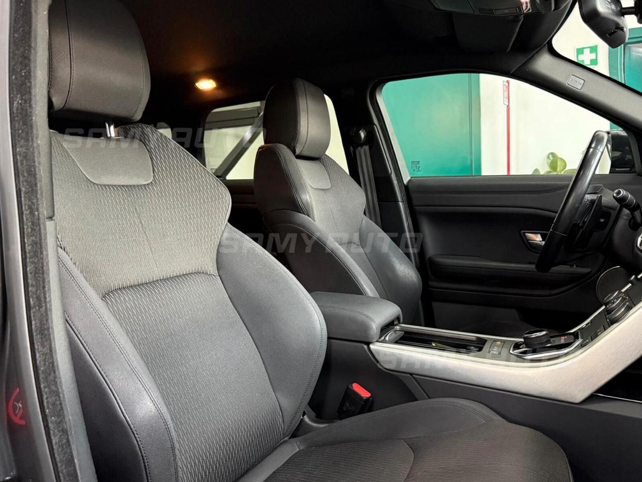 Land Rover Range Evoque 2.0 TD4 150 CV 5p. SE