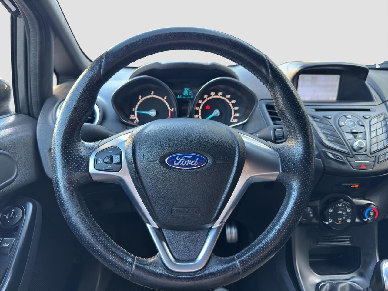 Ford Fiesta 1.5 tdci 75cv ST-line 2017