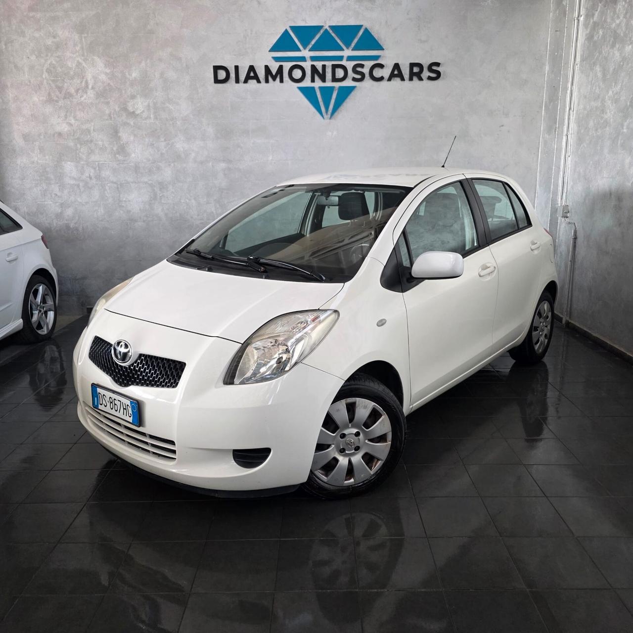 Toyota YARIS 1.0 BENZINA