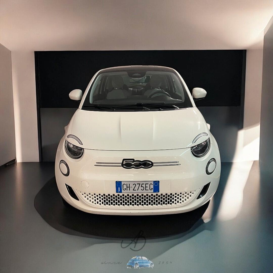 Fiat 500 500e Berlina 42 kWh Icon