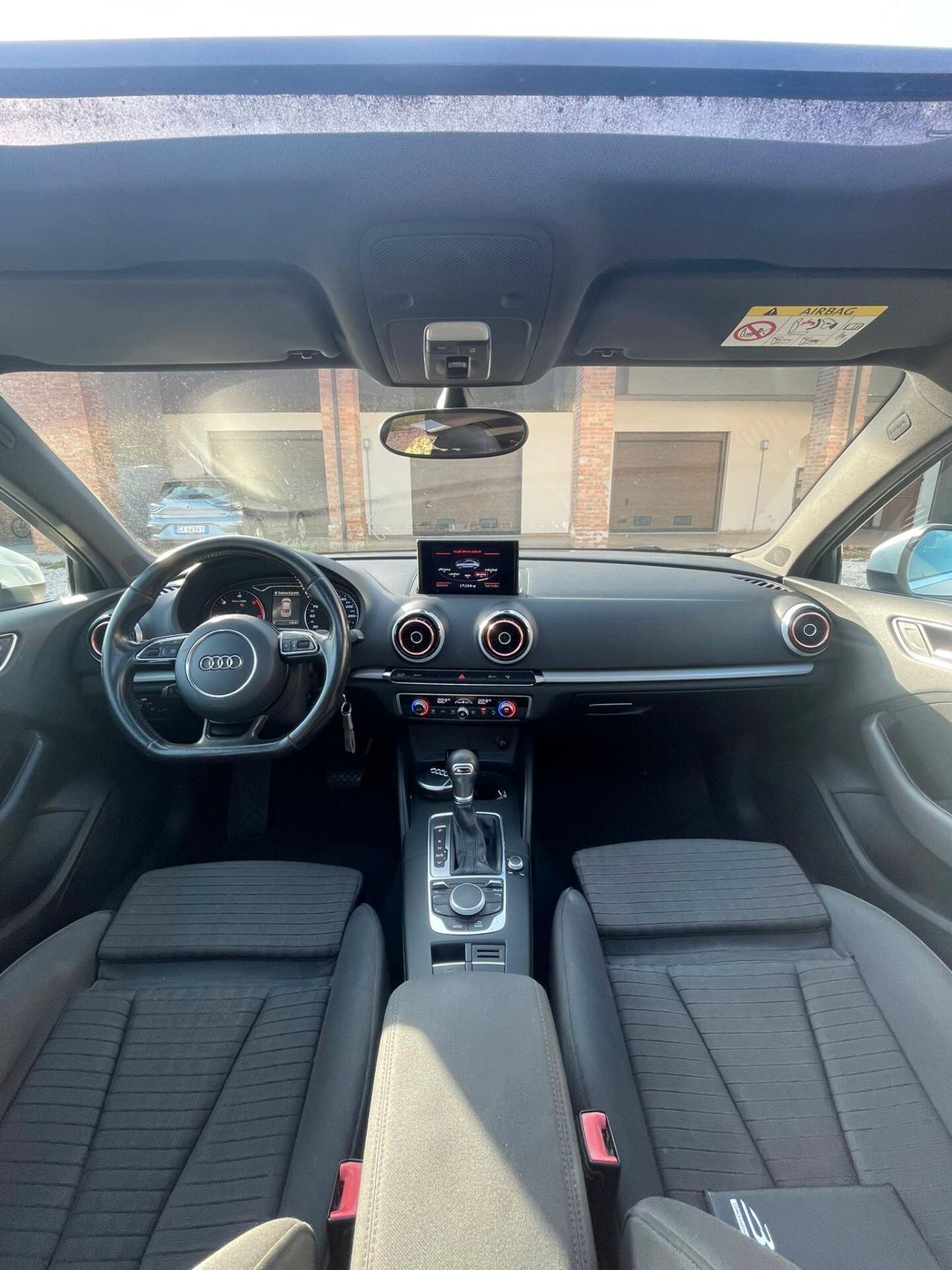 Audi A3 Sedan 1.6 TDI clean diesel S tronic Ambition