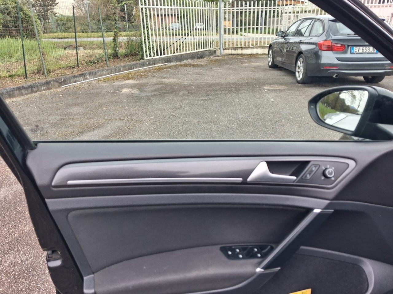 Volkswagen Golf GTD 7.5 184CV DSG 5.P