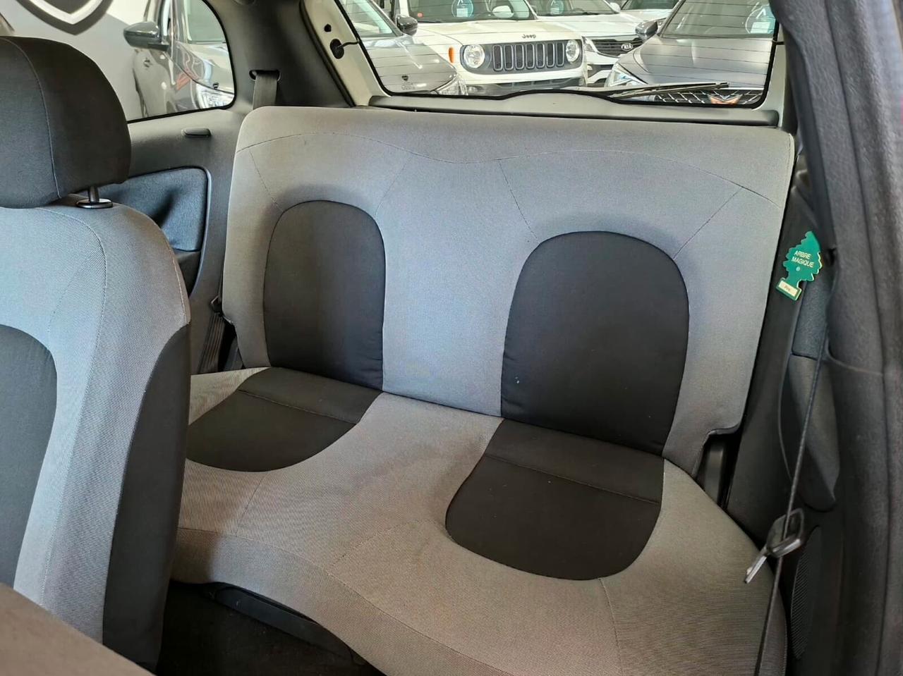 Lancia Ypsilon 1.2 60cv Argento 2010