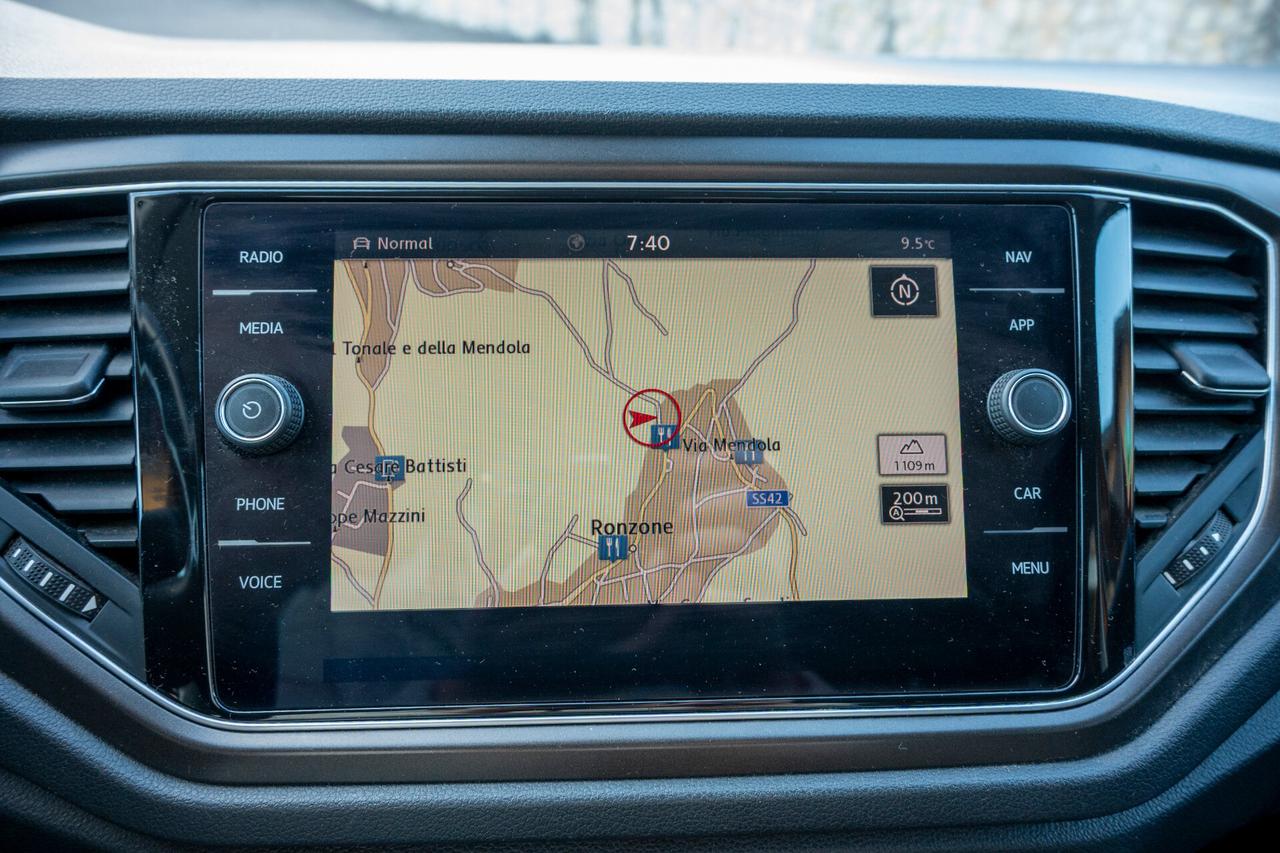 Volkswagen T-Roc 2.0 TDI 4mot MANUALE - GANCIO