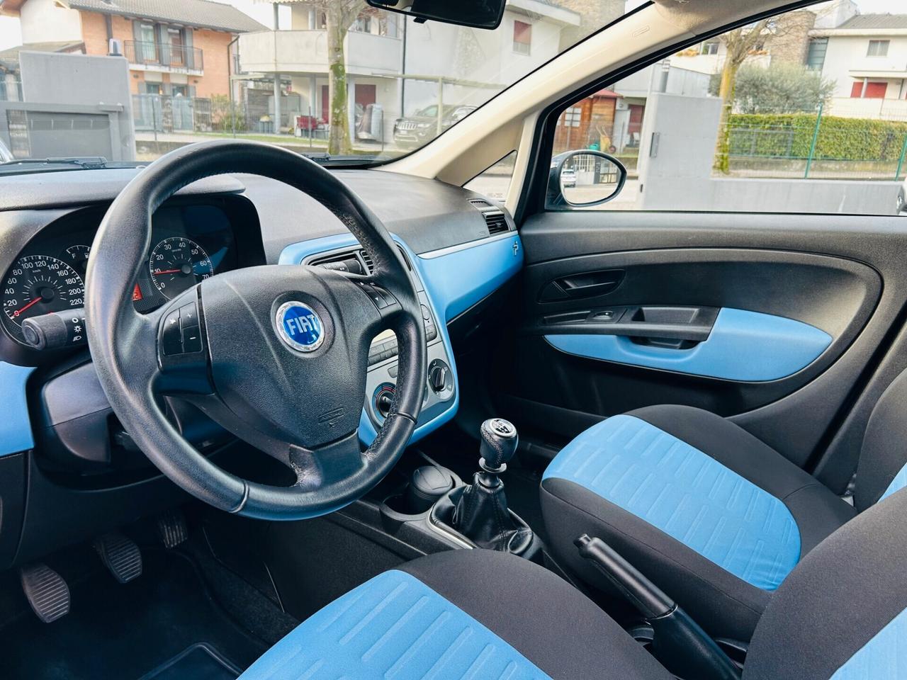 Fiat Grande Punto 1.2 5 porte-UNIPROPRIETARIO-NEOPATENTATI