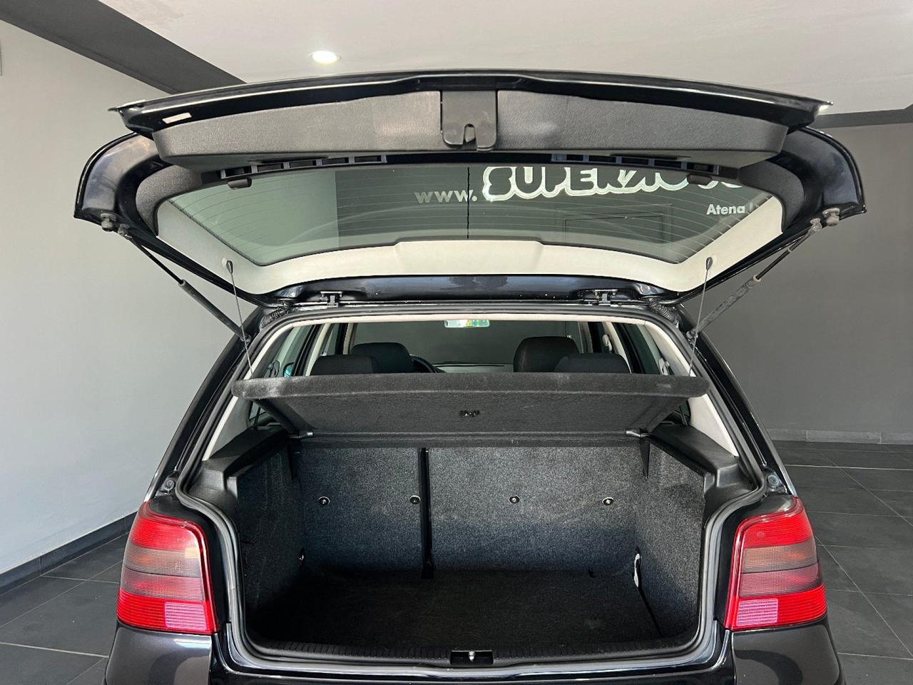 Volkswagen Golf IV 1.9 TDI/115 CV cat 5p. EDITION