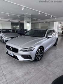 VOLVO V60 B4 (d) automatico Essential
