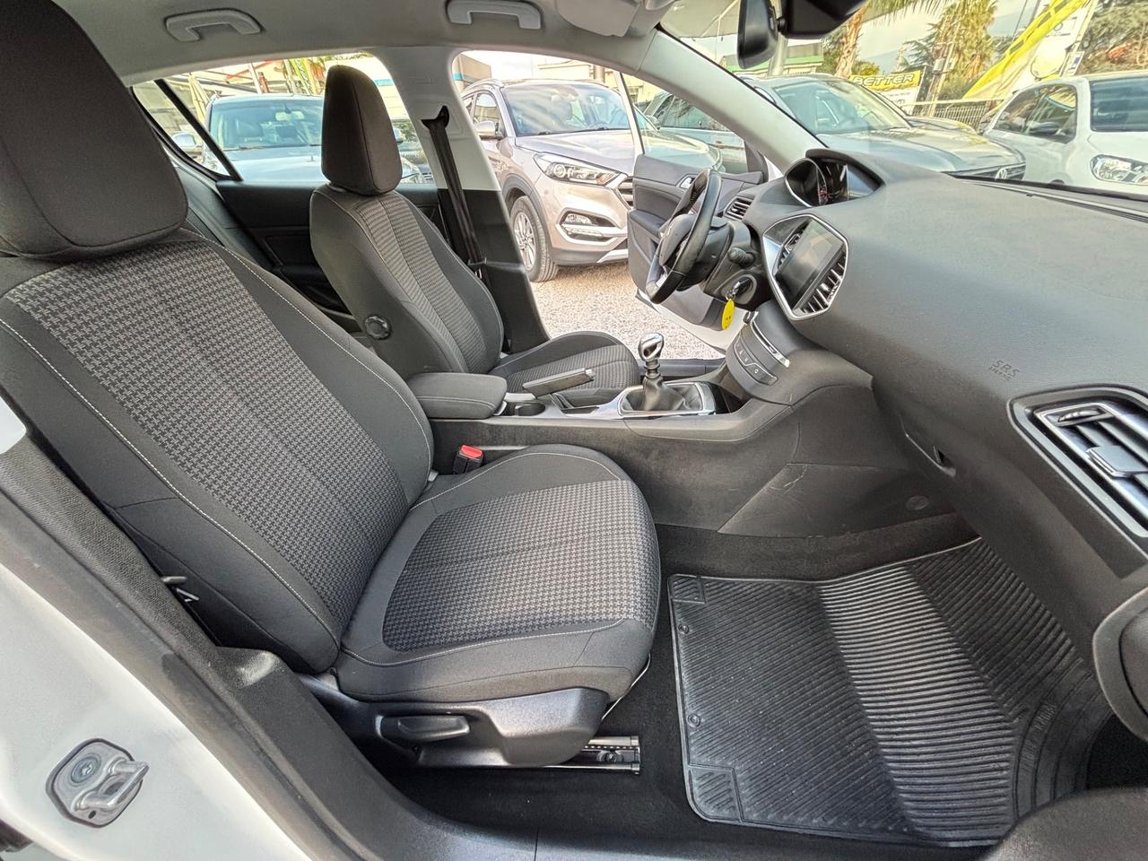 PEUGEOT 308 1.5 131CV FULL OPT NUOVISSIMA